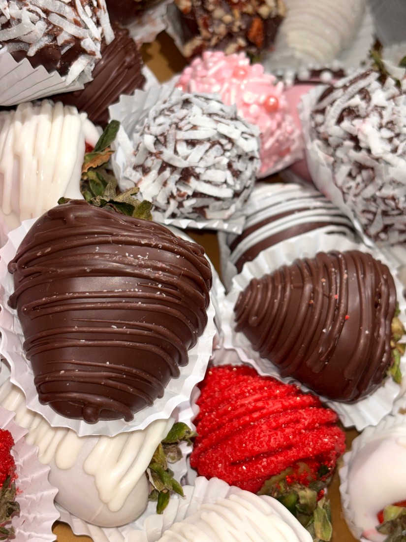 Sweet Elegance luxury chocolate covered strawberries